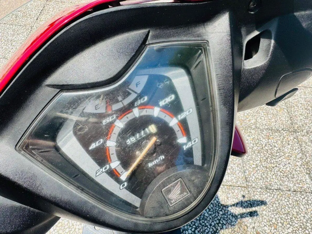 Honda Vision 110 (2011 - 16) (2)