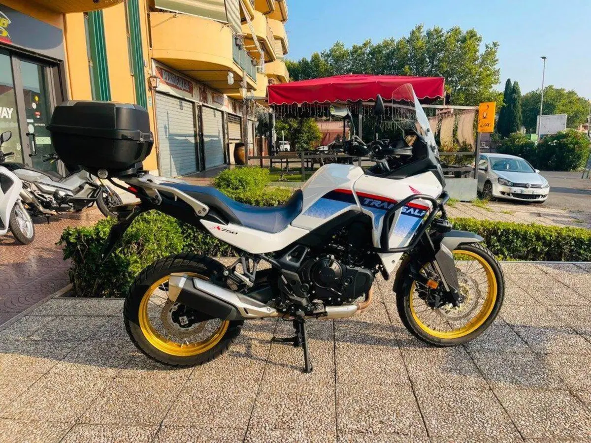 Honda Transalp XL750 (2025) (9)