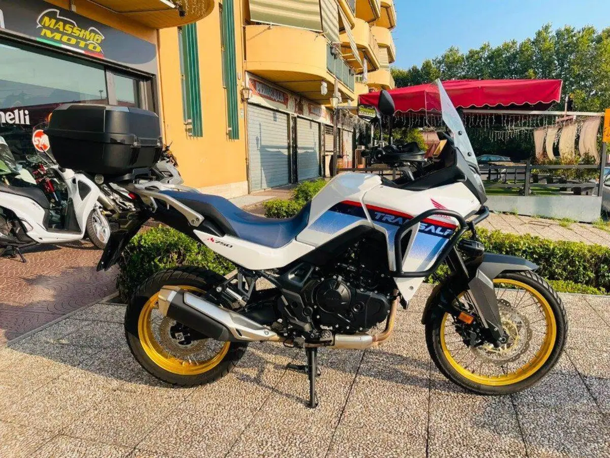 Honda Transalp XL750 (2025) (10)