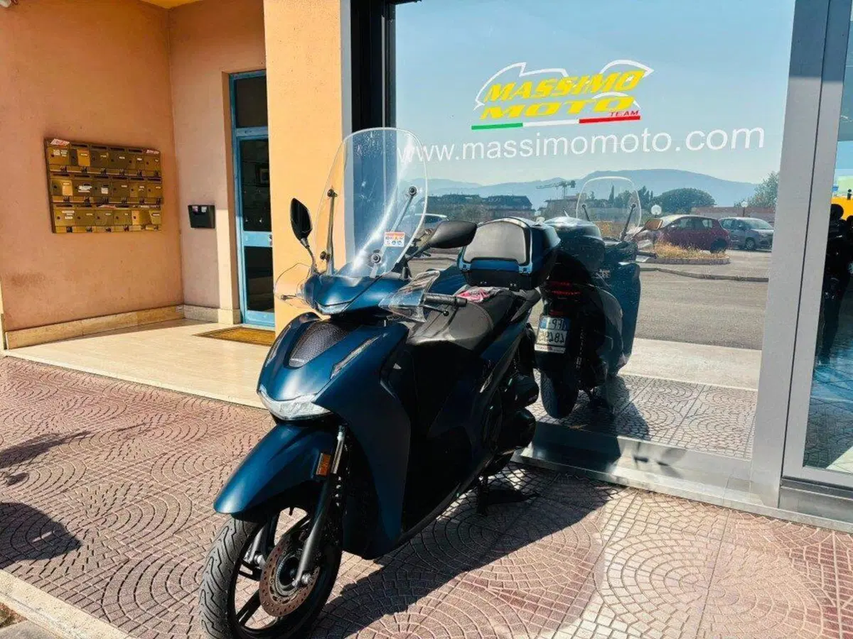 Honda SH 350 (2021 - 24) (6)
