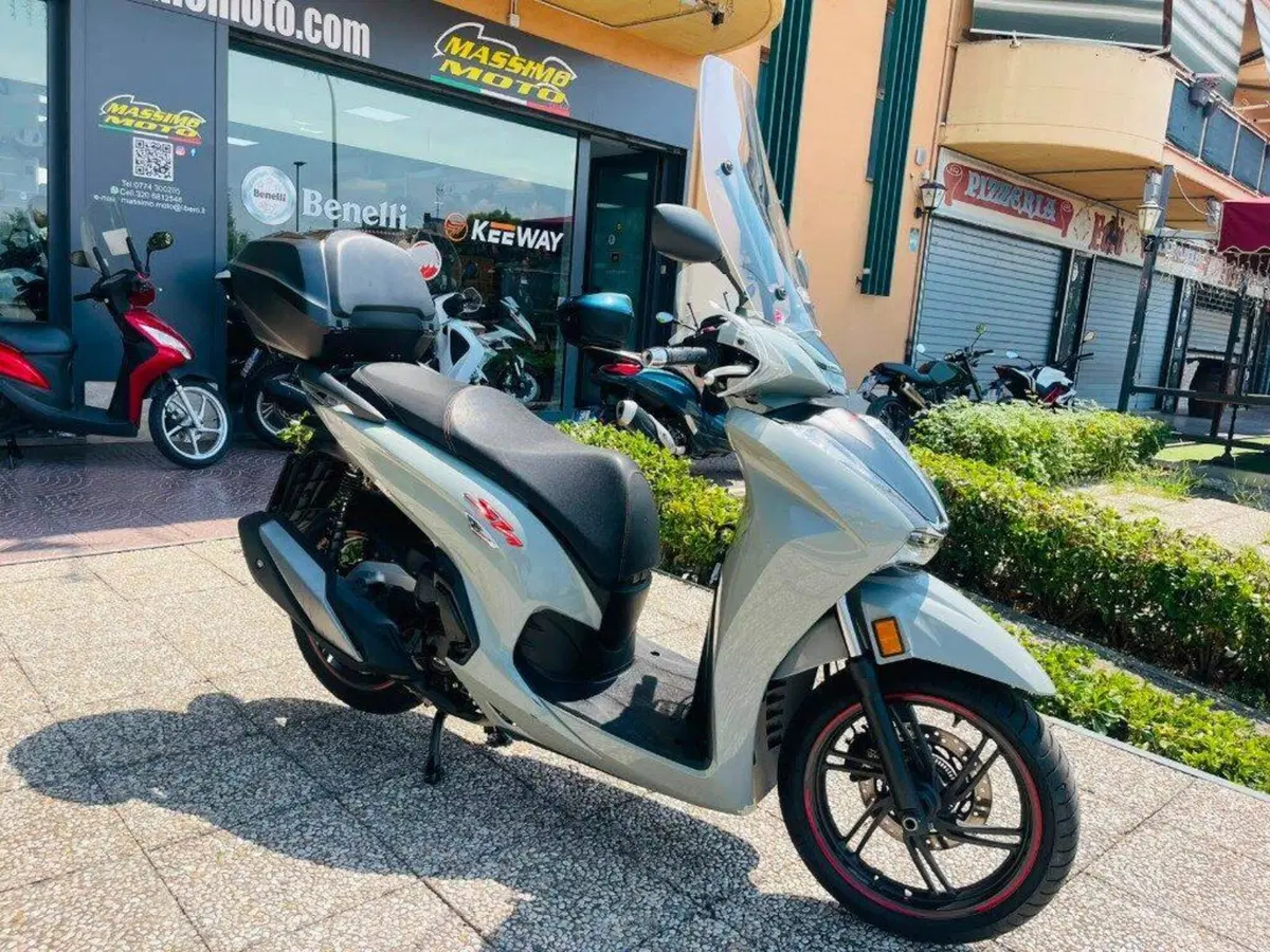 Honda SH 350 (2021 - 24) (9)