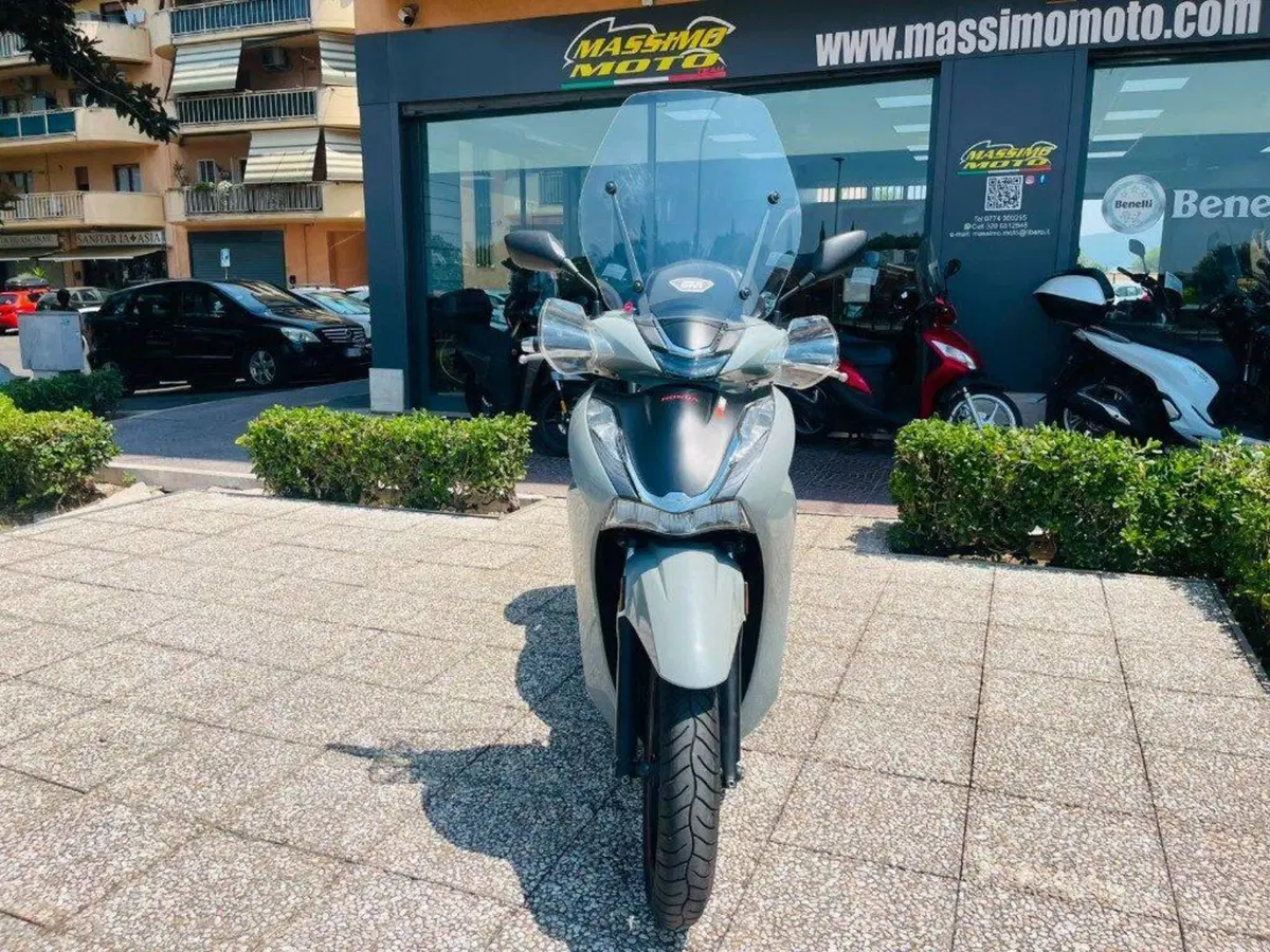 Honda SH 350 (2021 - 24) (7)