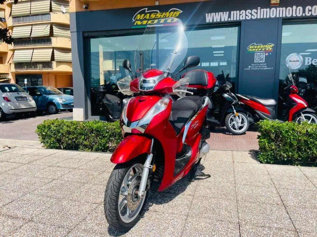 Honda SH 300 i ABS (2016 - 20) (2)