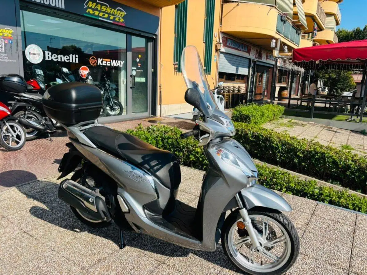 Honda SH 300 i ABS (2016 - 20) (5)