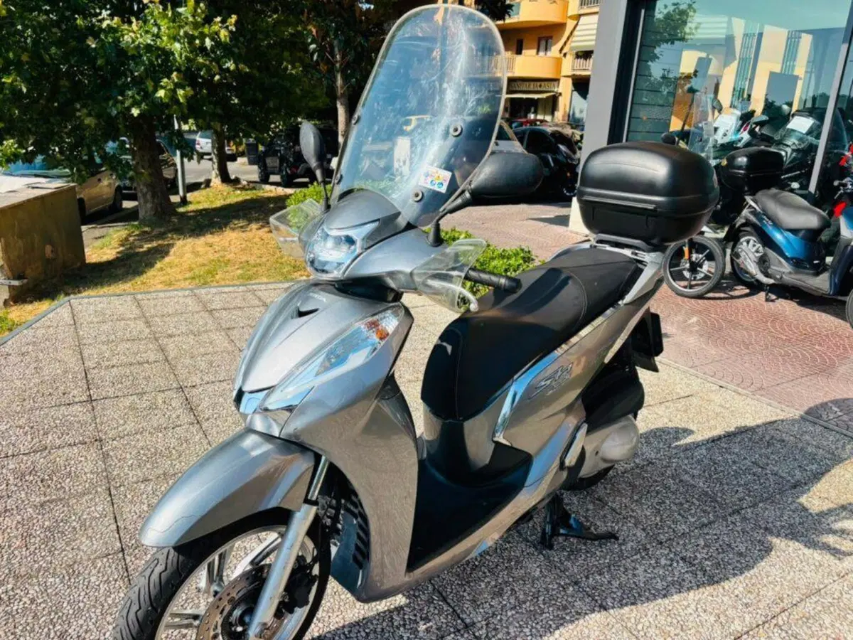 Honda SH 300 i ABS (2016 - 20) (3)