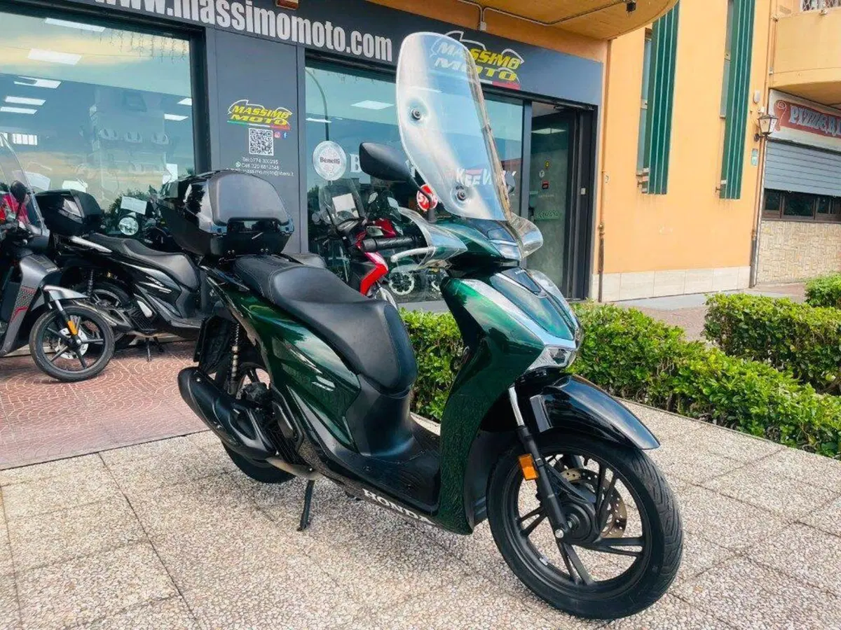 Honda SH 150i Vetro (2024 - 25) (3)