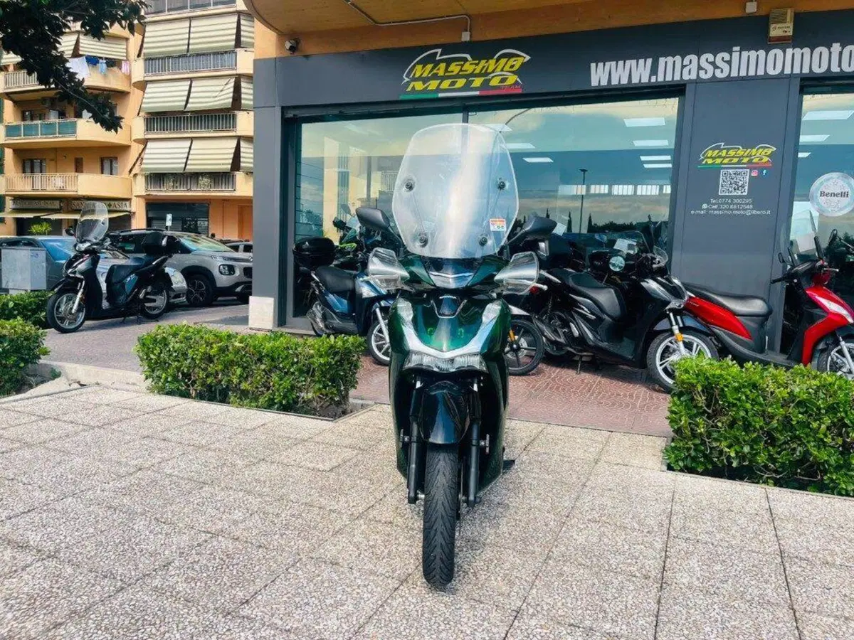 Honda SH 150i Vetro (2024 - 25) (6)