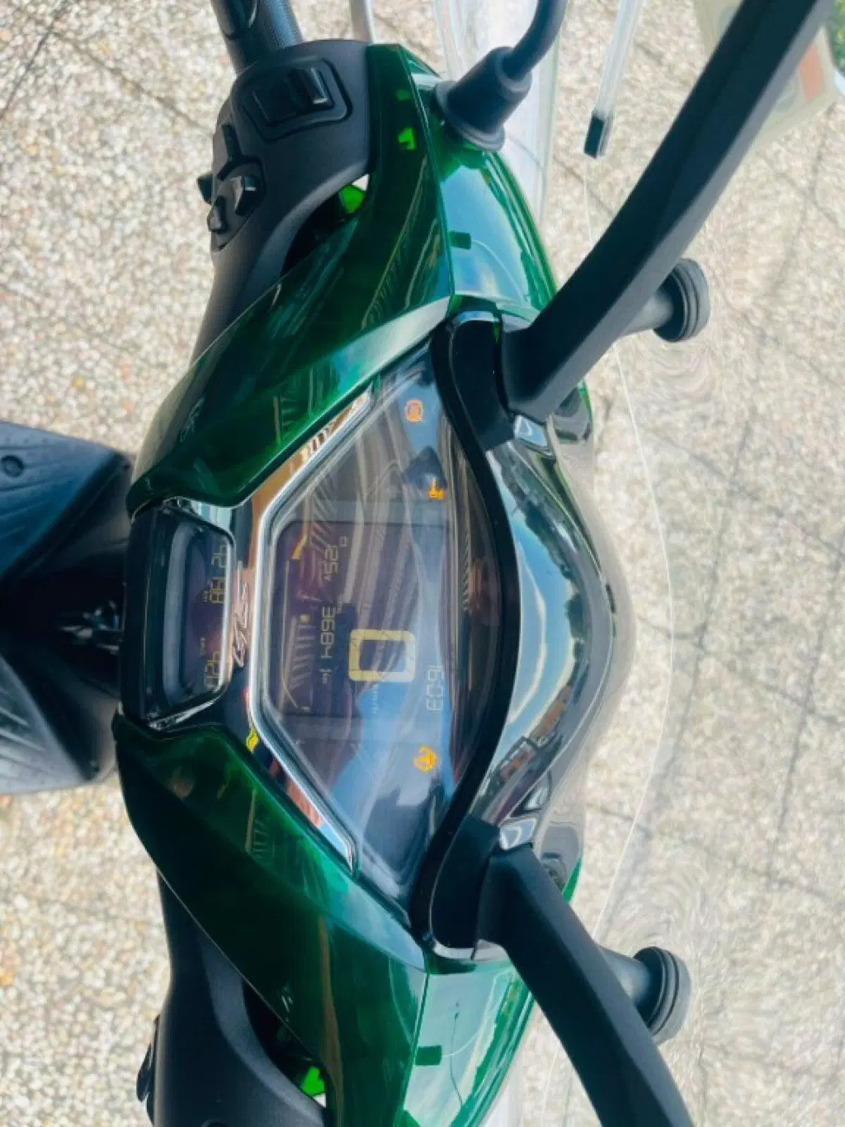 Honda SH 150i Vetro (2024 - 25) (11)
