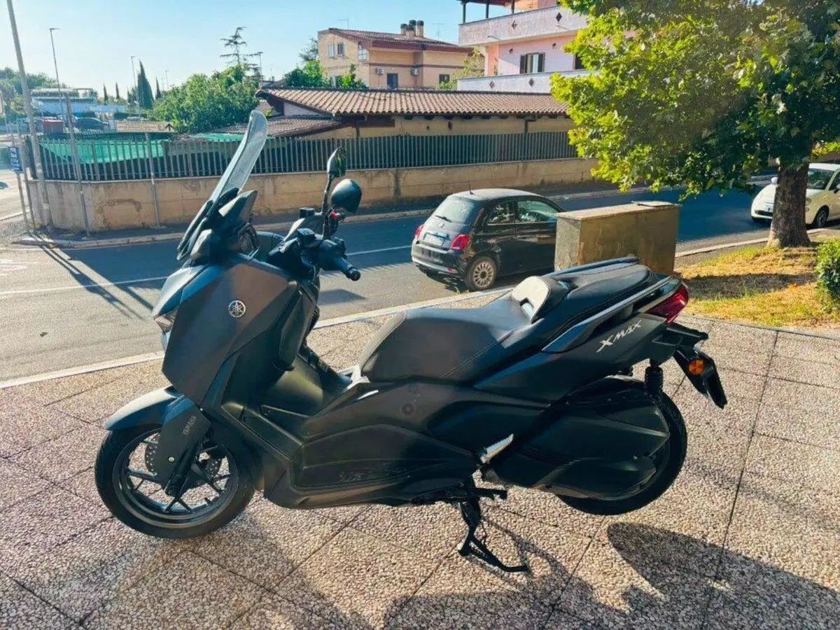 Yamaha X-Max 300 (2021 - 24) (7)