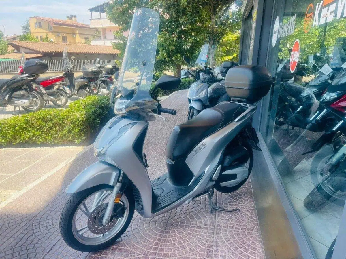 Honda SH 150i (2017 - 19) (4)