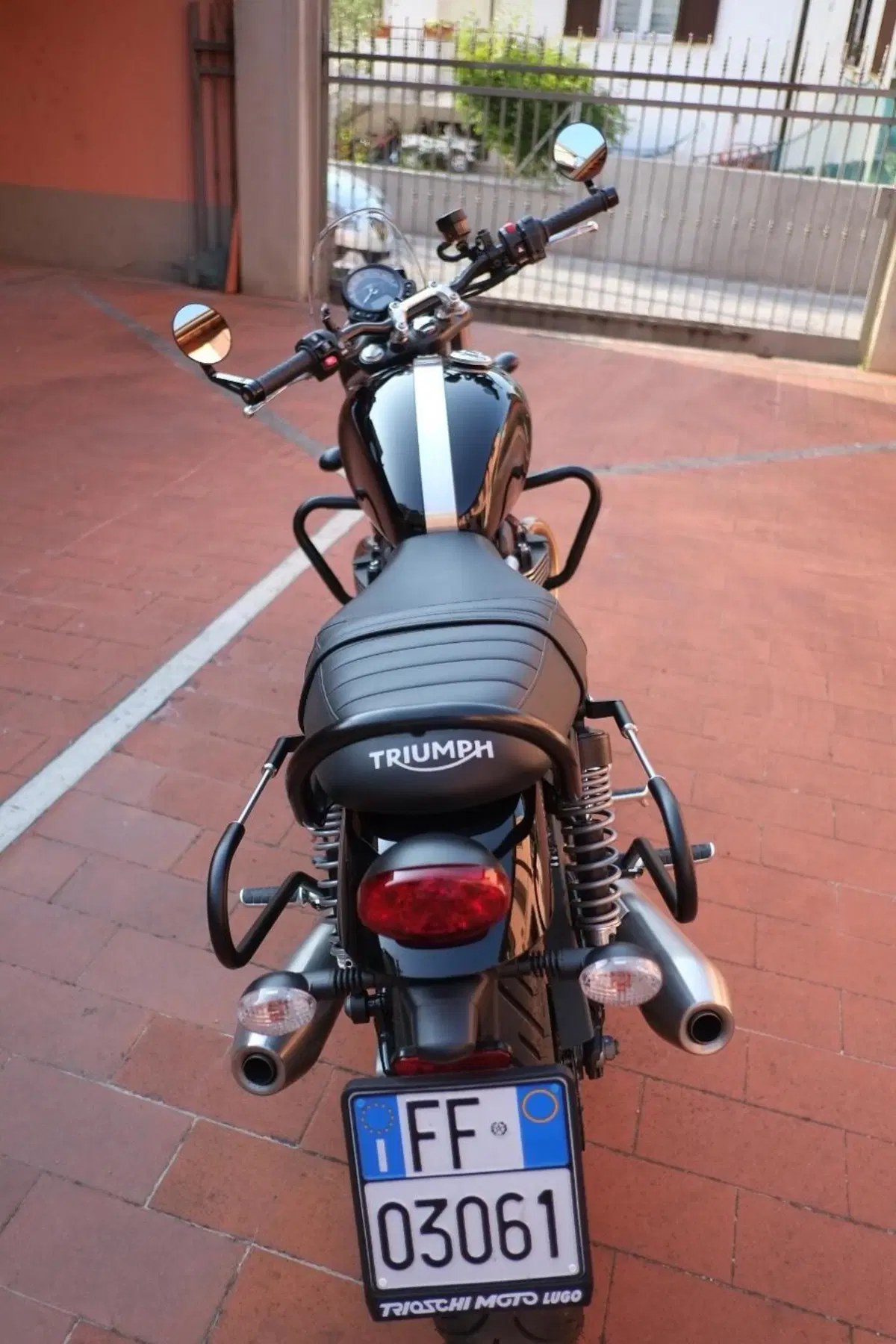 Triumph Speed Twin 900 (2023 - 24) (3)