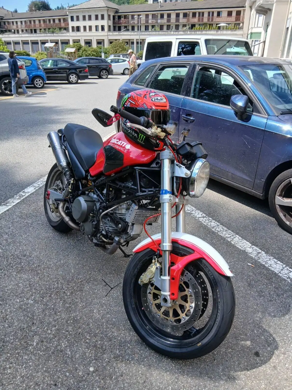 Ducati Monster 750 Dark (1999 - 02) (3)