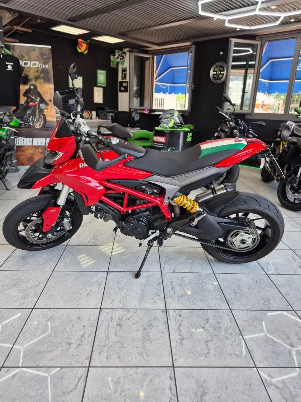 Ducati Hypermotard 821 (2013 - 15) (7)