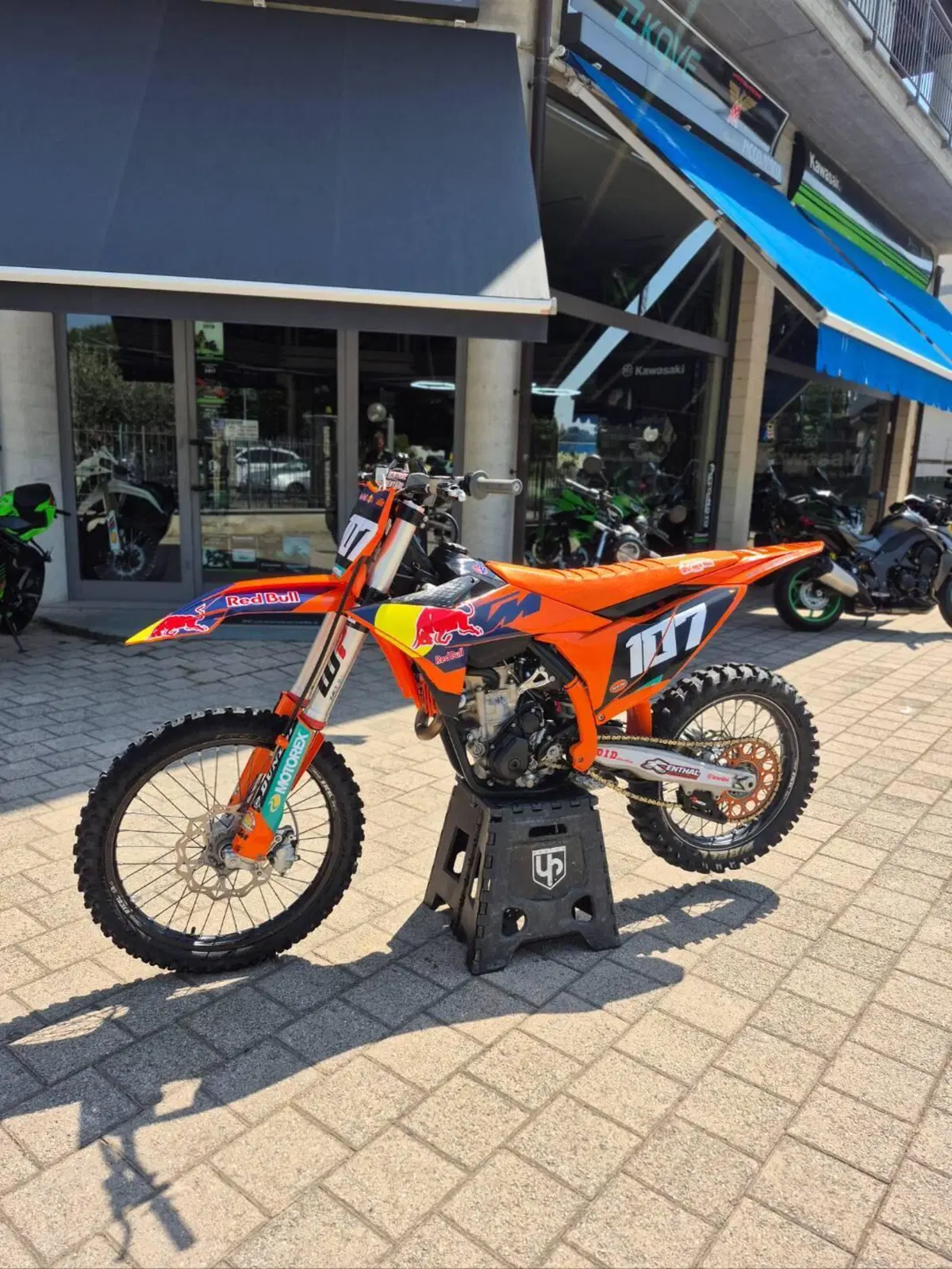 KTM 250 SX-F (2025) (2)