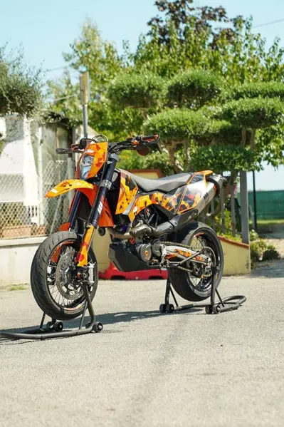 KTM 690 SMC (2008- 11) usata