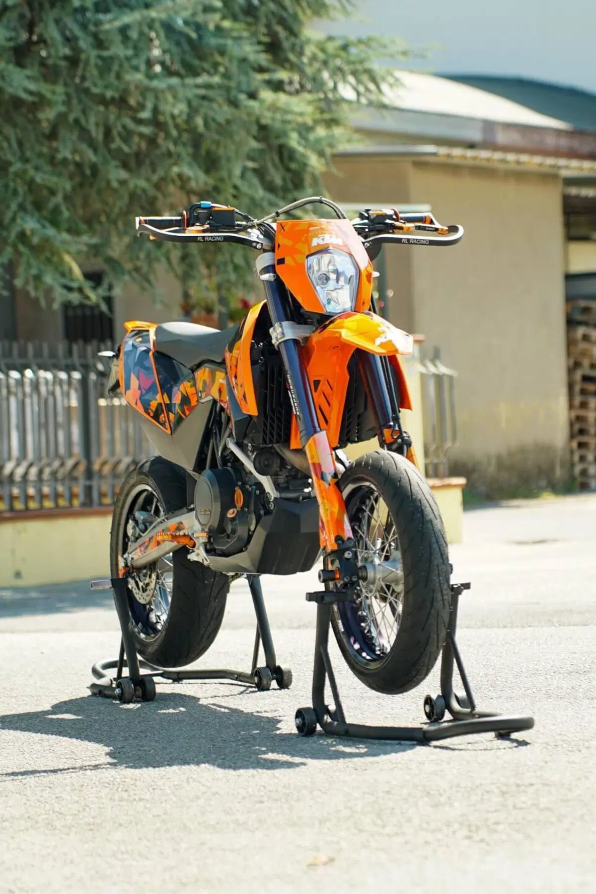 KTM 690 SMC (2008- 11) (2)