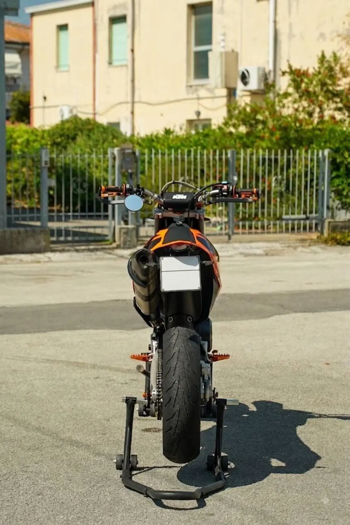 KTM 690 SMC (2008- 11) (3)