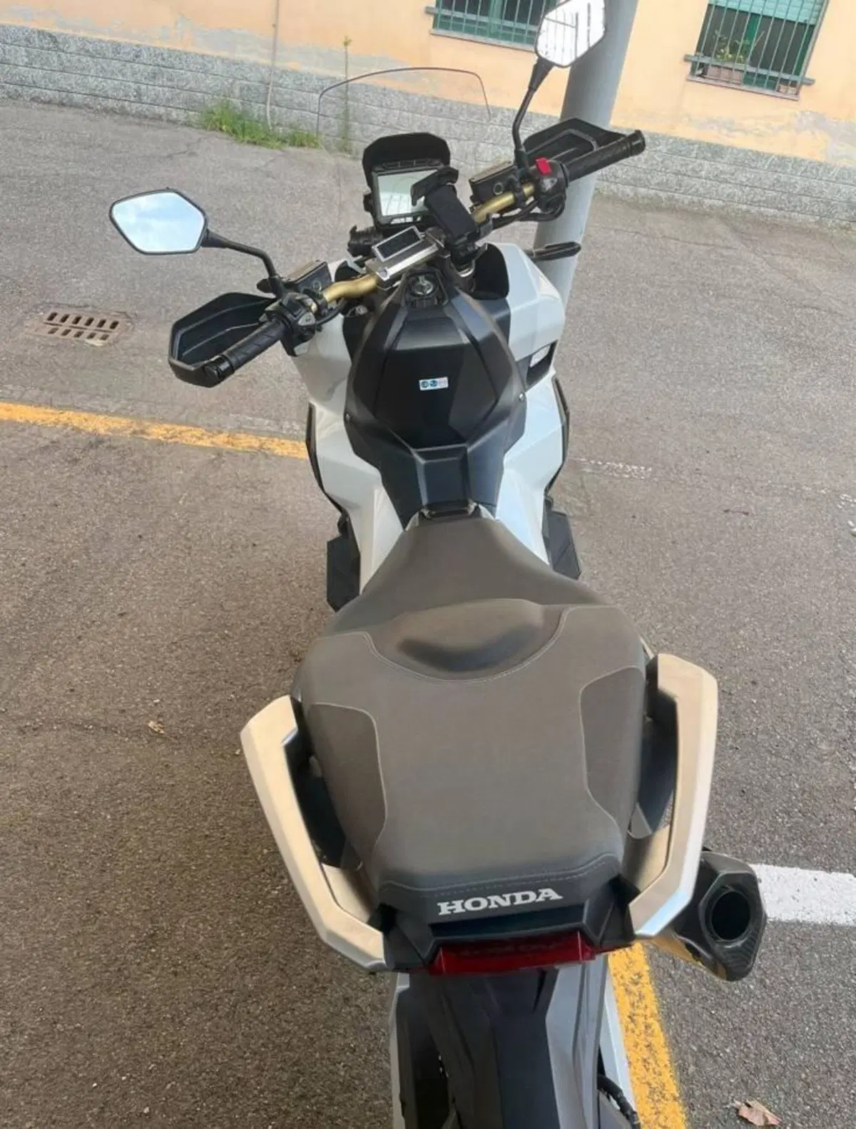 Honda X-ADV 750 (2017) (3)