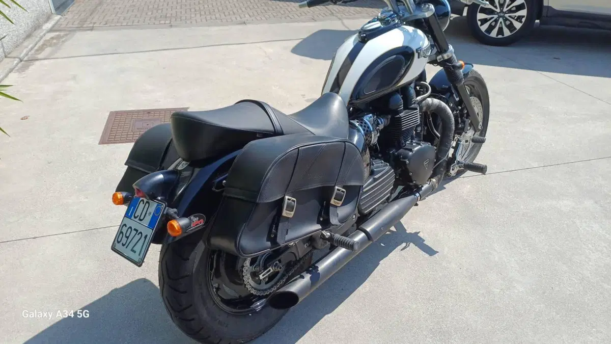 Triumph Speedmaster (2003 - 05) (3)