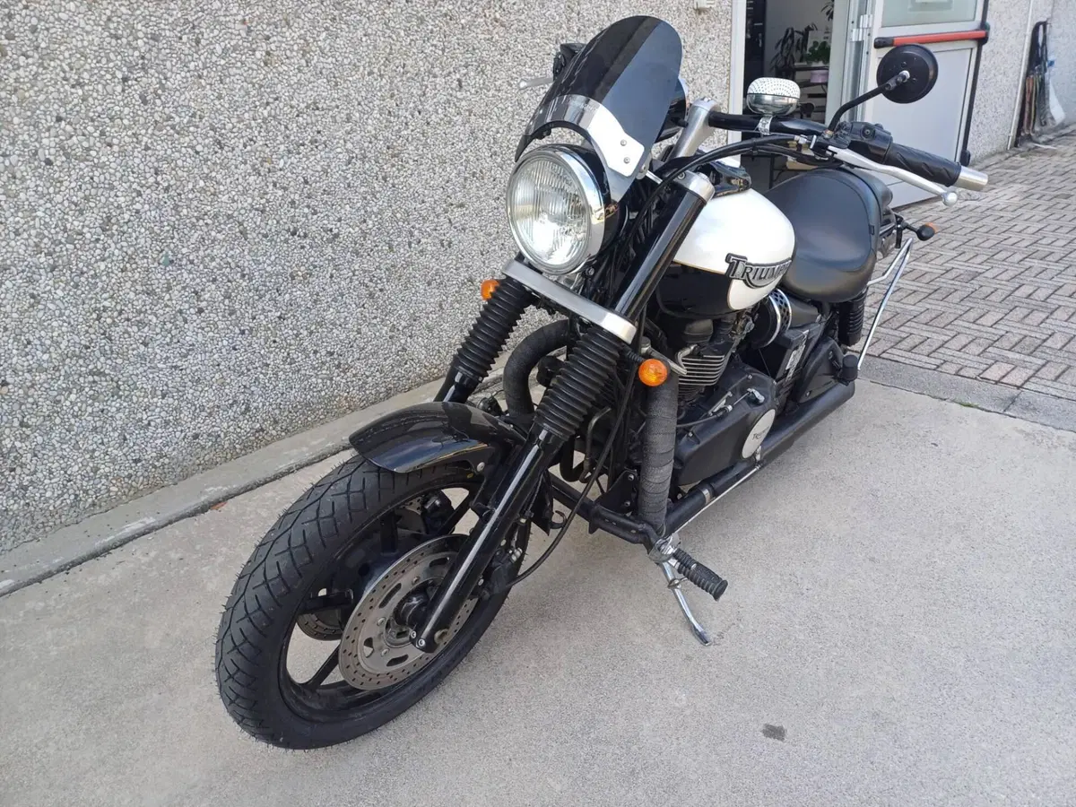 Triumph Speedmaster (2003 - 05) (6)