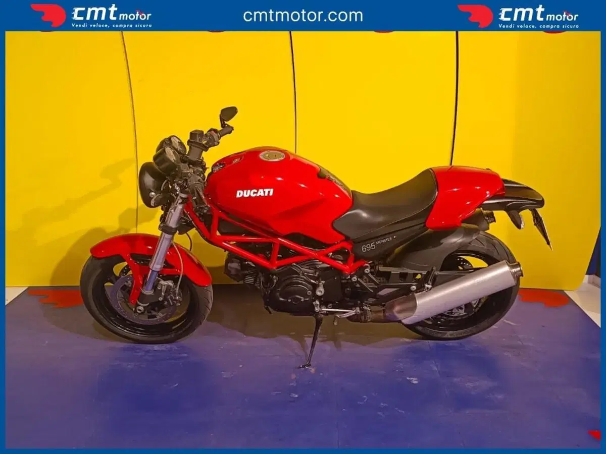 Ducati Monster 695 (2006 - 08) (3)