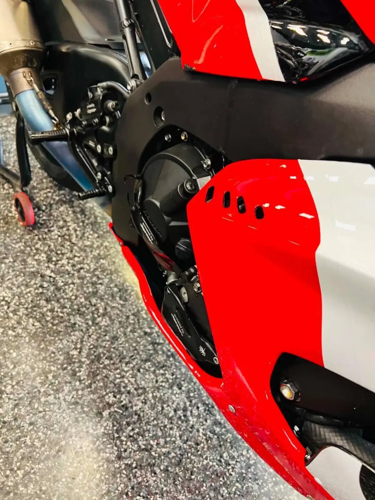 Honda CBR 1000 RR-R Fireblade (2020 - 21) (2)
