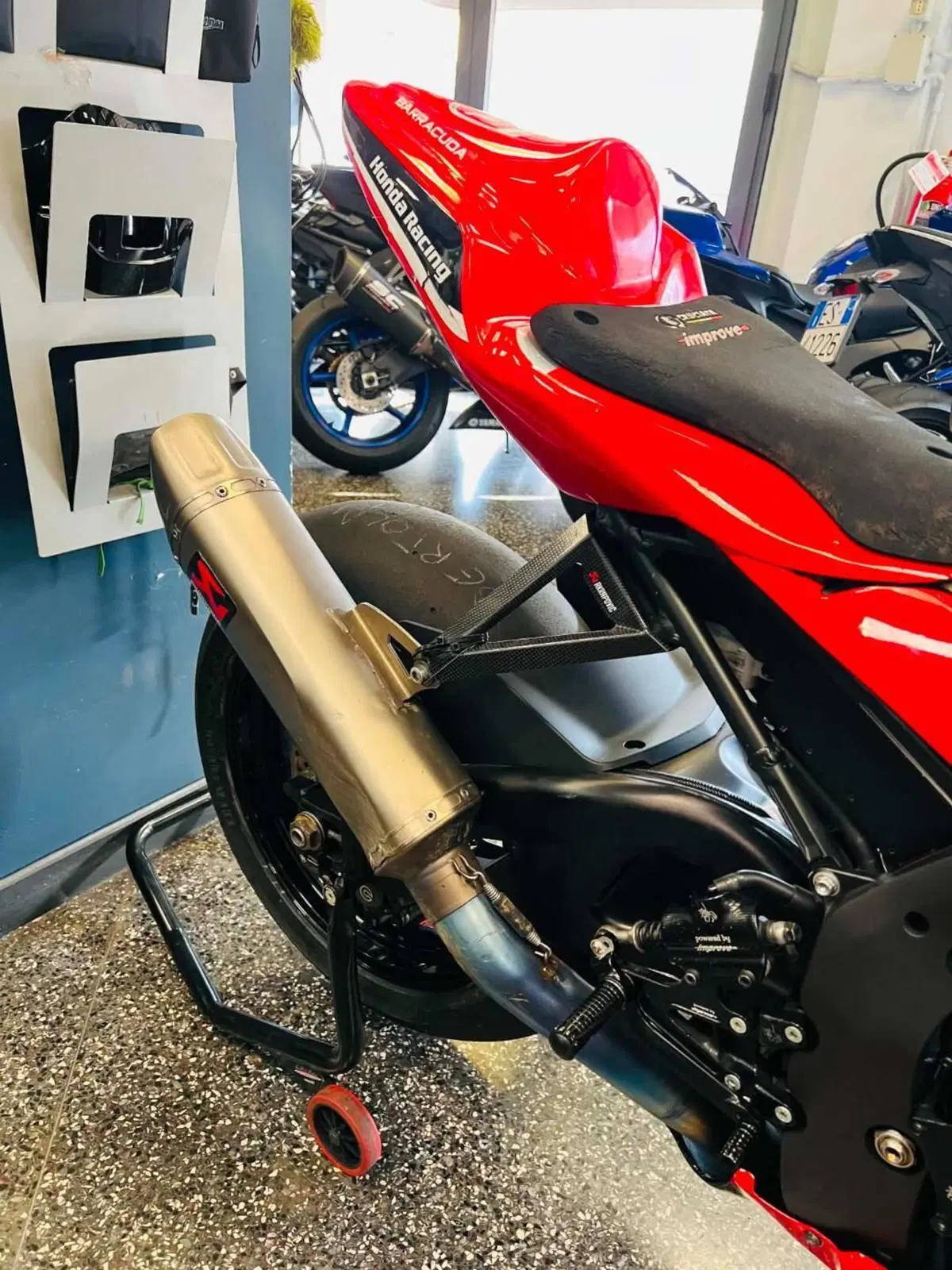 Honda CBR 1000 RR-R Fireblade (2020 - 21) (6)