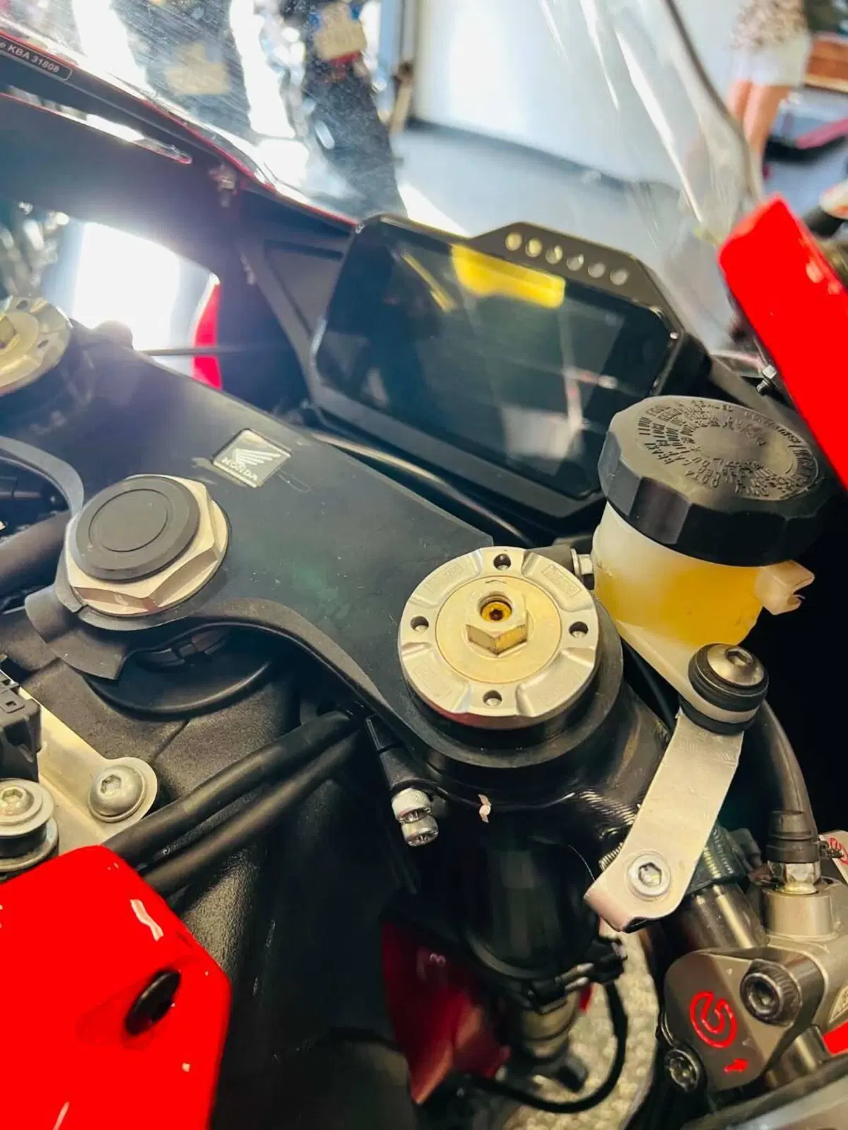 Honda CBR 1000 RR-R Fireblade (2020 - 21) (13)