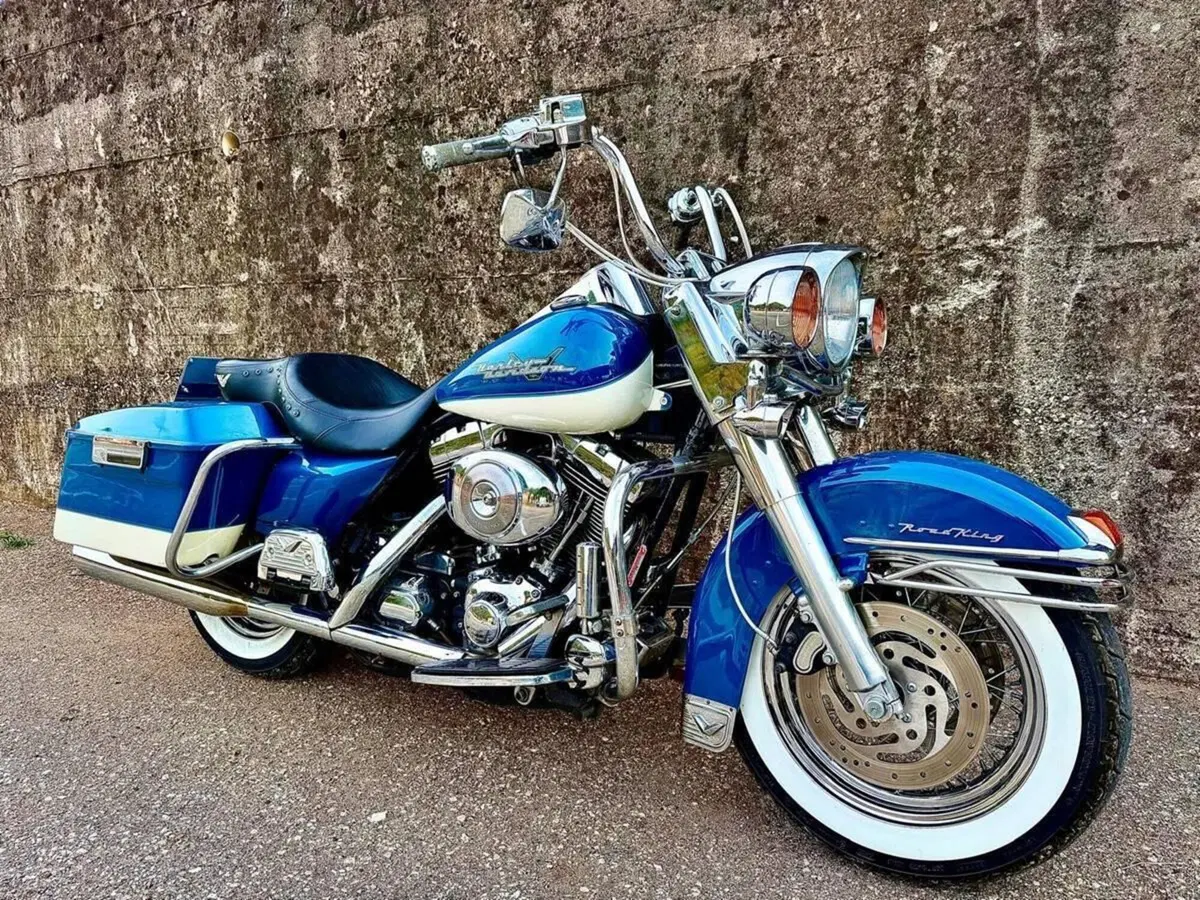 Harley-Davidson 1450 Road King Classic (1999 - 02) - FLHRCI (2)