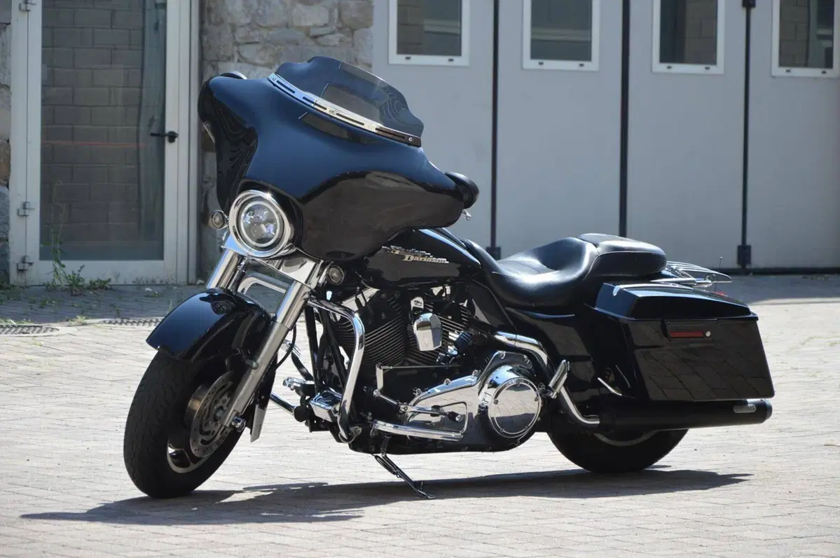 Harley-Davidson 1584 Street Glide (2007) - FLHX