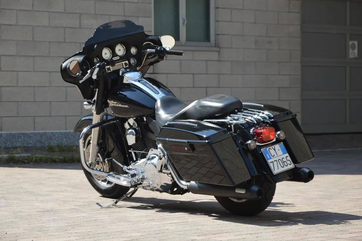 Harley-Davidson 1584 Street Glide (2007) - FLHX (11)