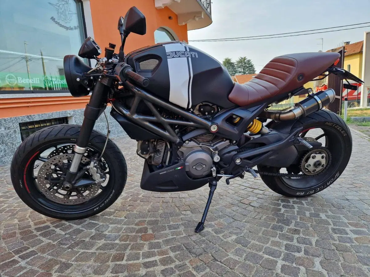 Ducati Monster 796 (2010 - 13) (2)
