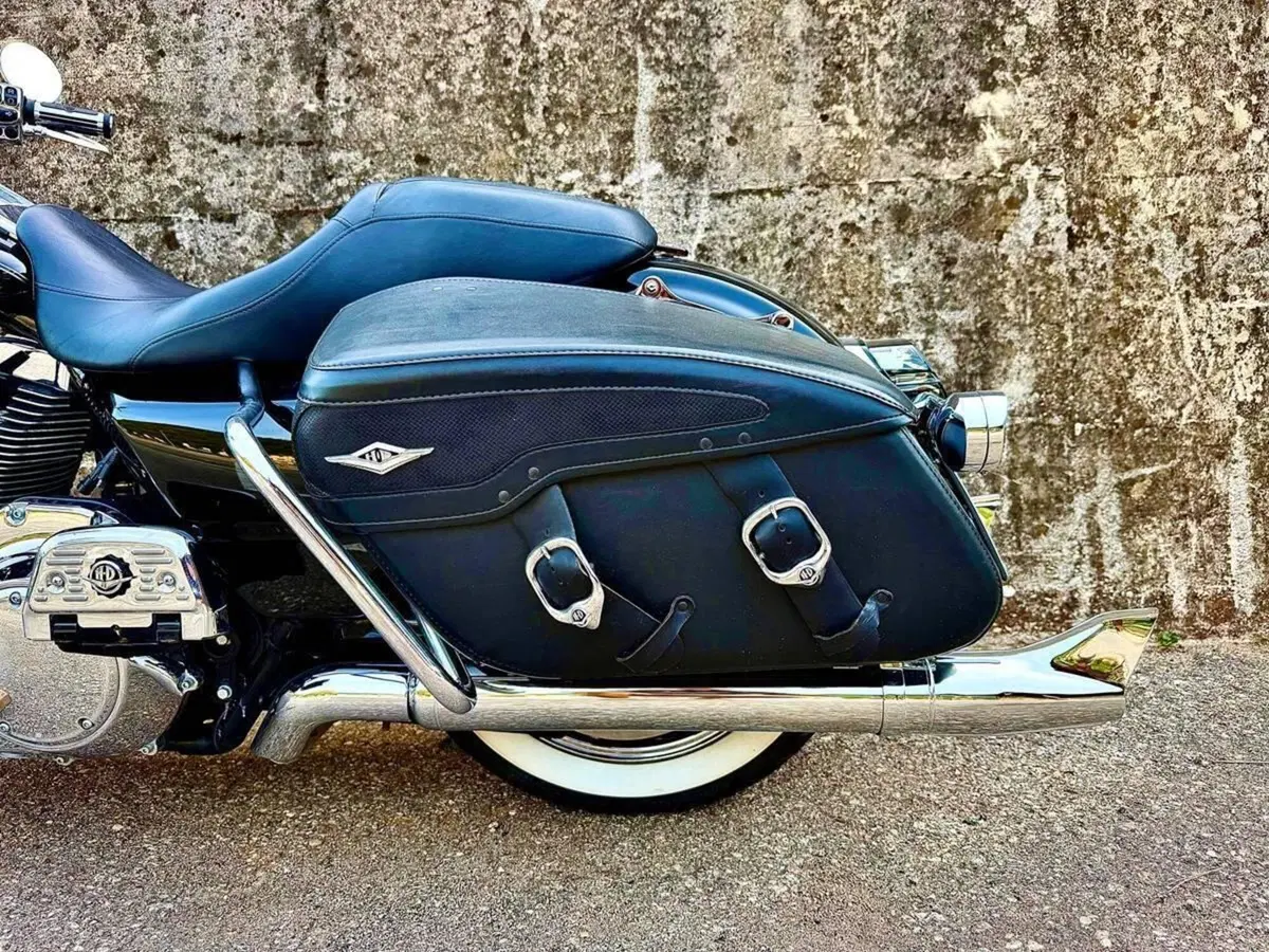 Harley-Davidson 1690 Road King (2013 - 16) - FLHR (14)
