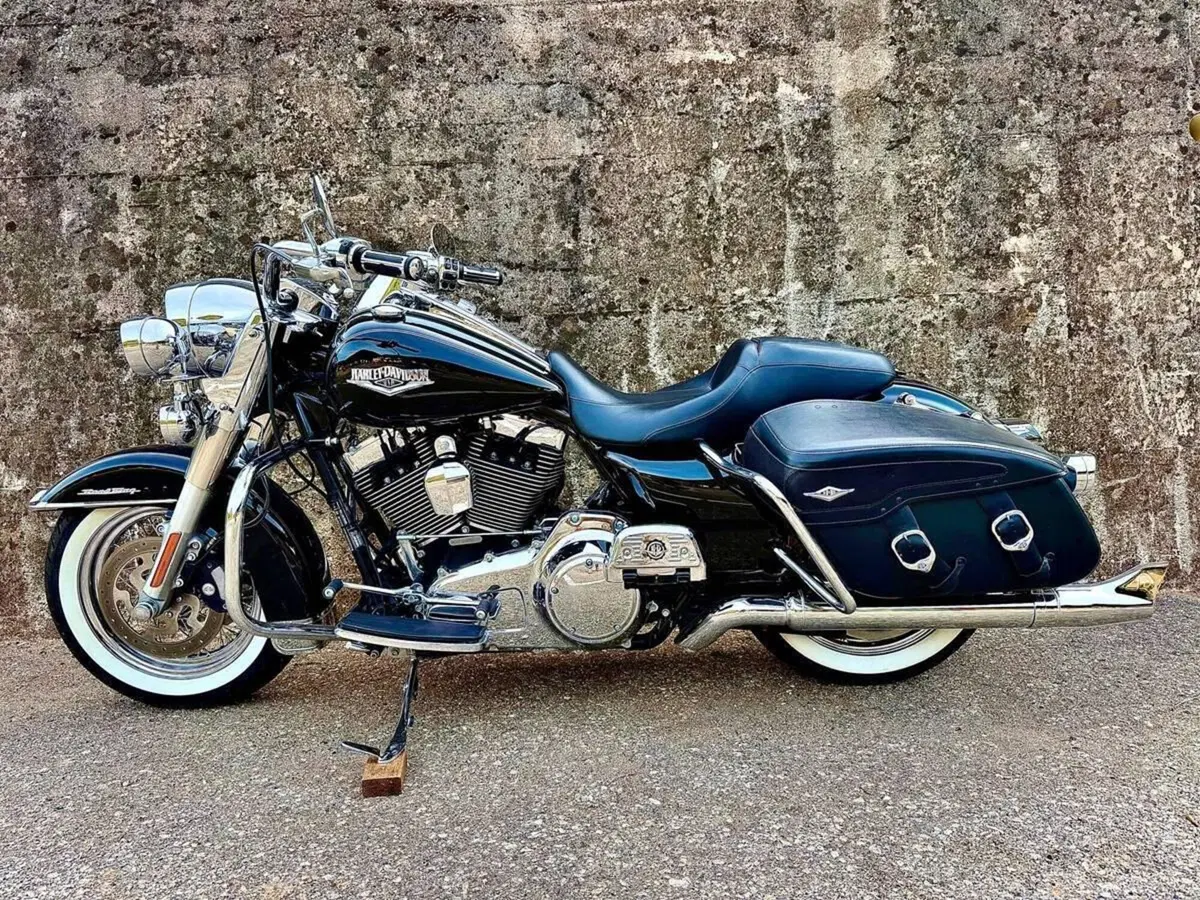 Harley-Davidson 1690 Road King (2013 - 16) - FLHR (5)