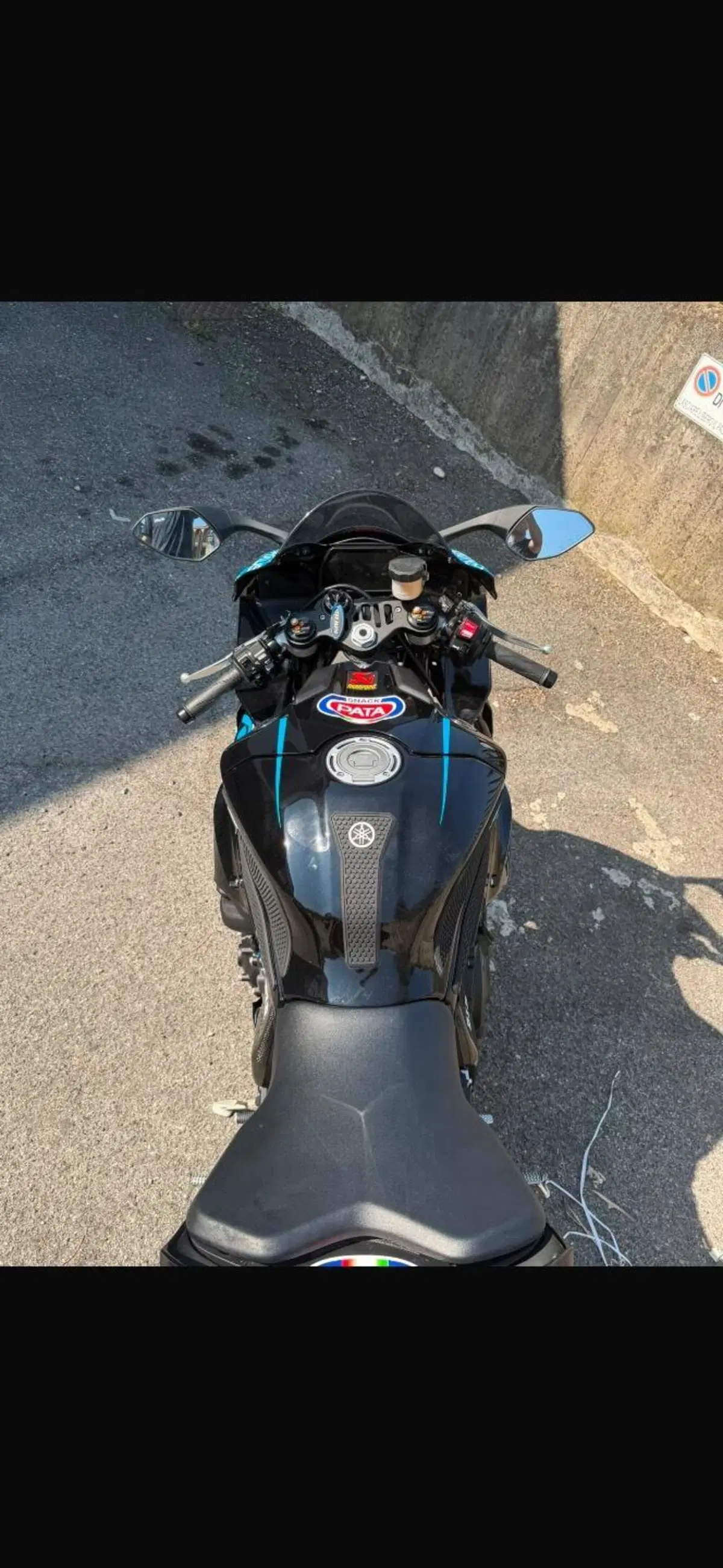 Yamaha YZF R1 (2020 - 25) (4)