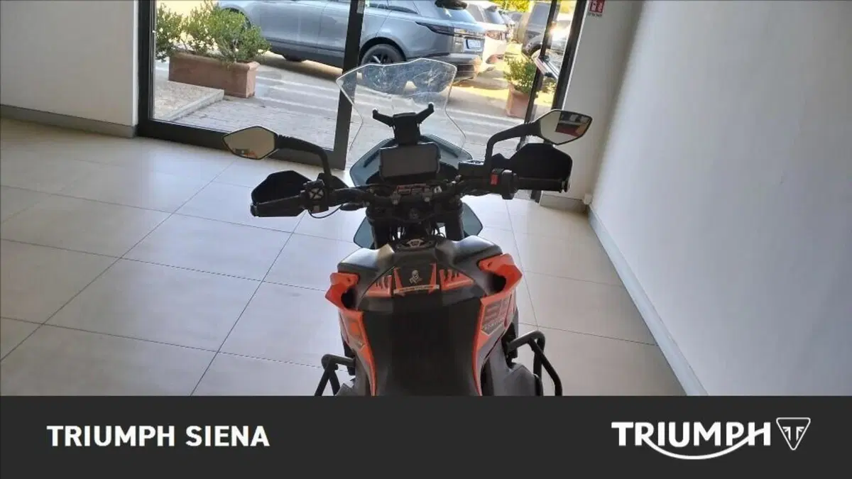 KTM 890 Adventure (2023 - 26) (4)