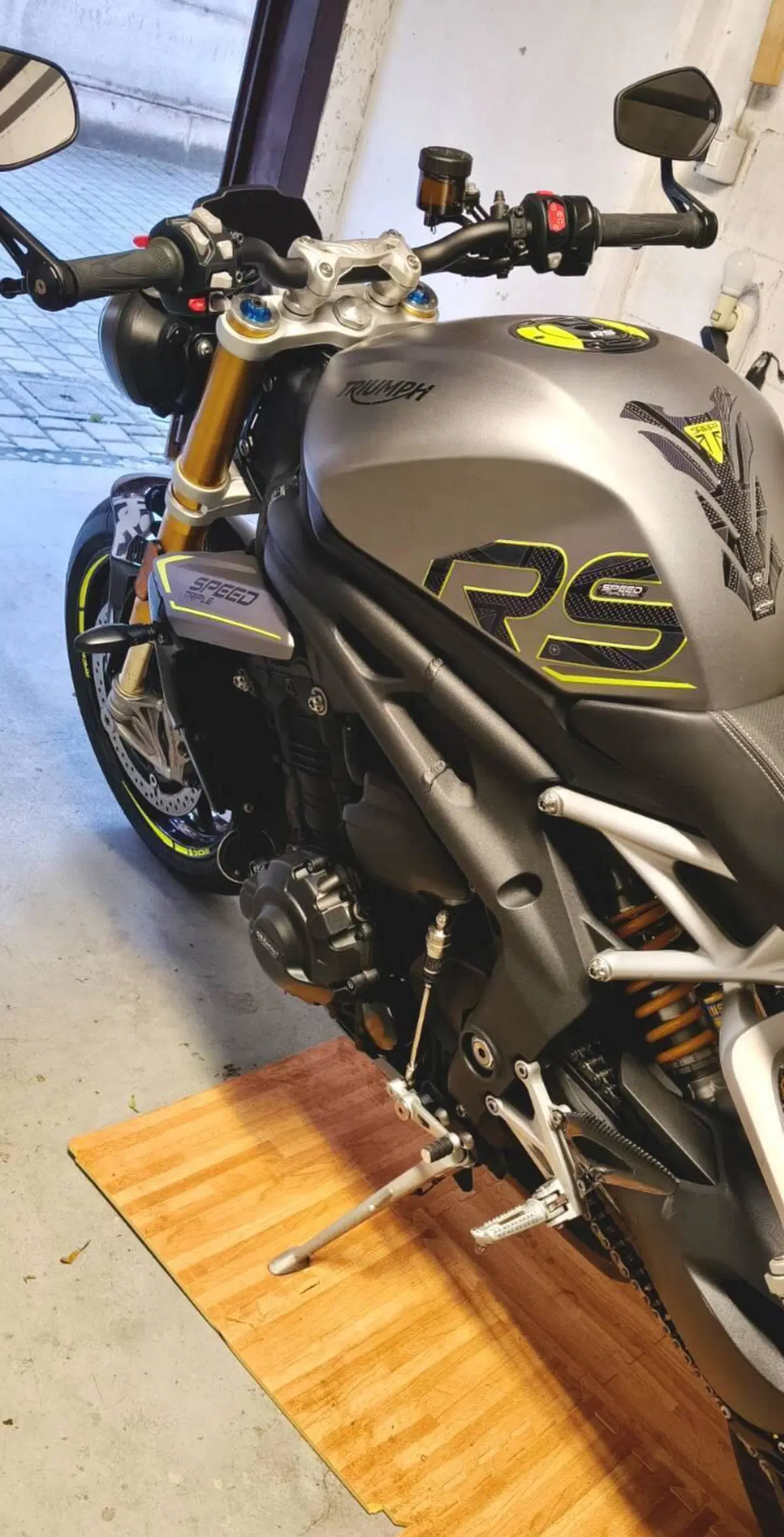 Triumph Speed Triple 1200 RS (2021 - 24) (5)