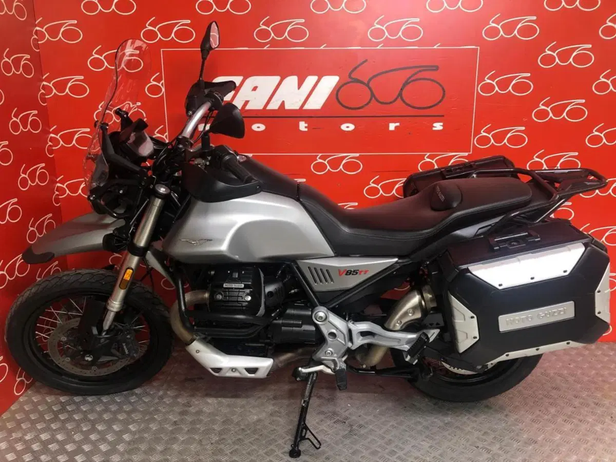 Moto Guzzi V85 TT (2019 - 20) (3)