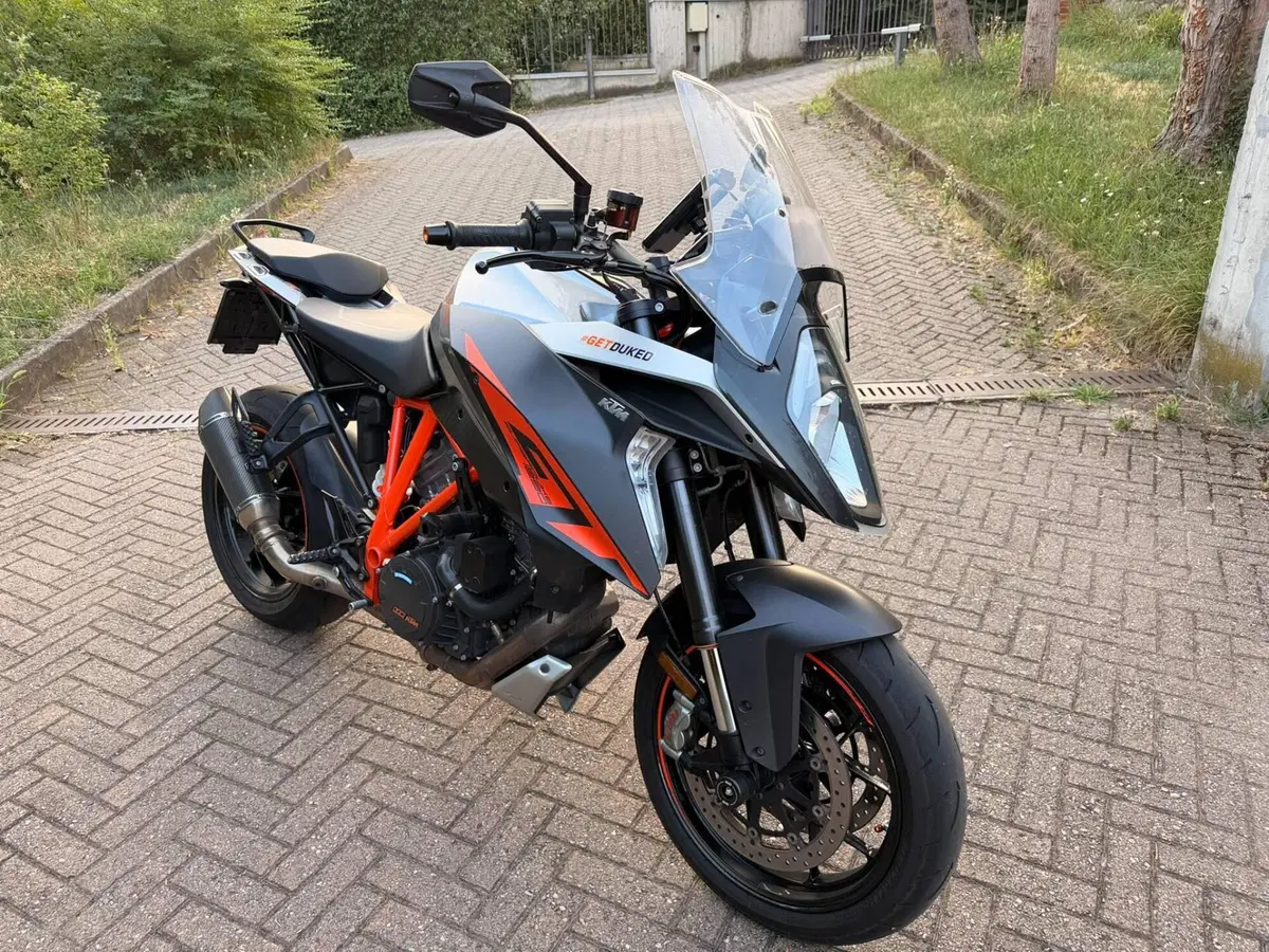 KTM 1290 Super Duke GT ABS (2016 - 18) (4)