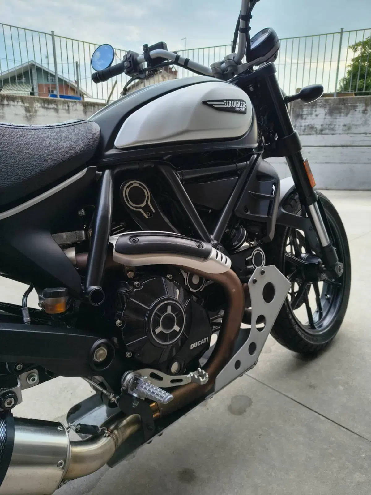 Ducati Scrambler 800 Icon Dark (2021 - 22) (3)