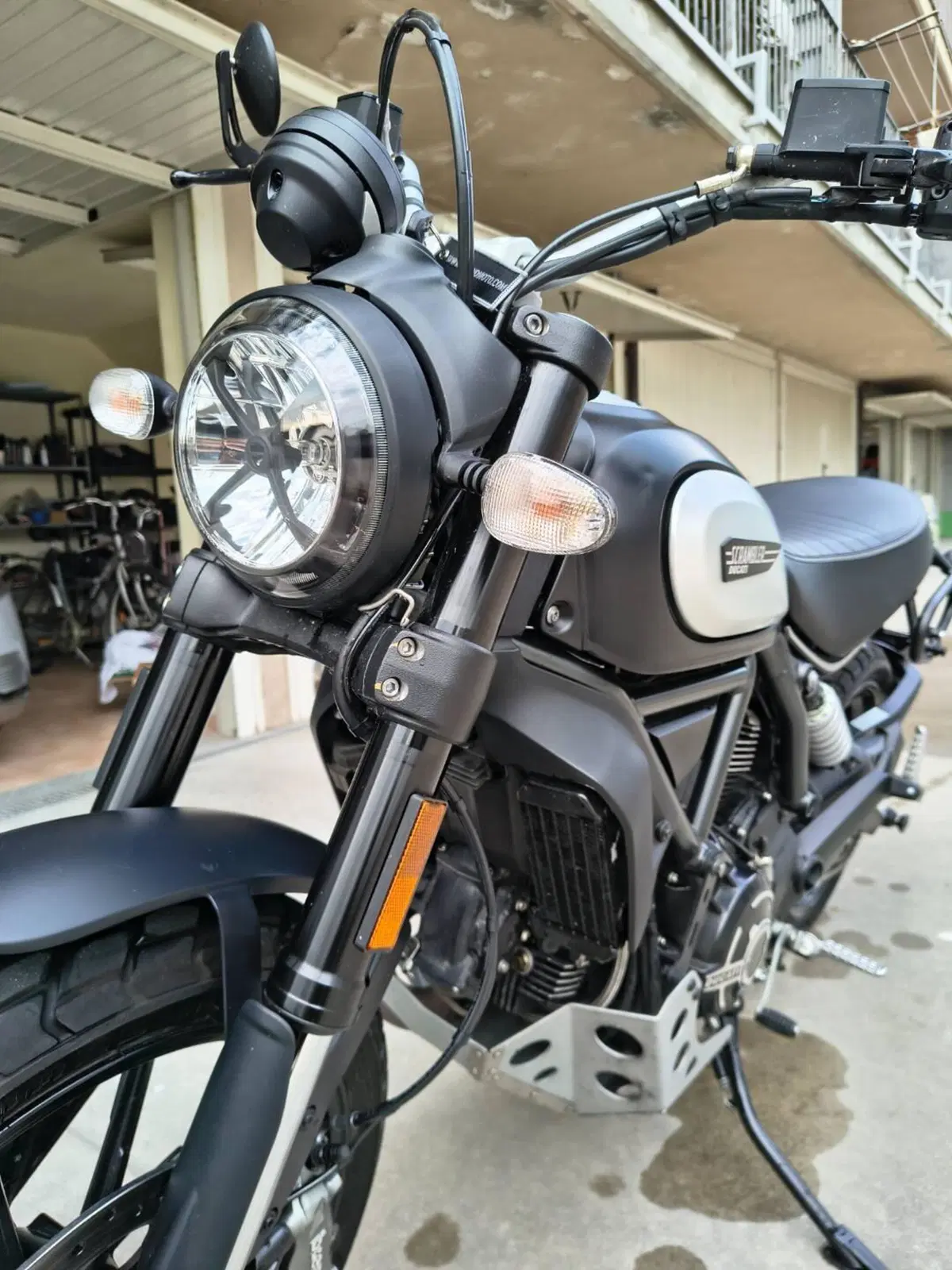 Ducati Scrambler 800 Icon Dark (2021 - 22) (6)