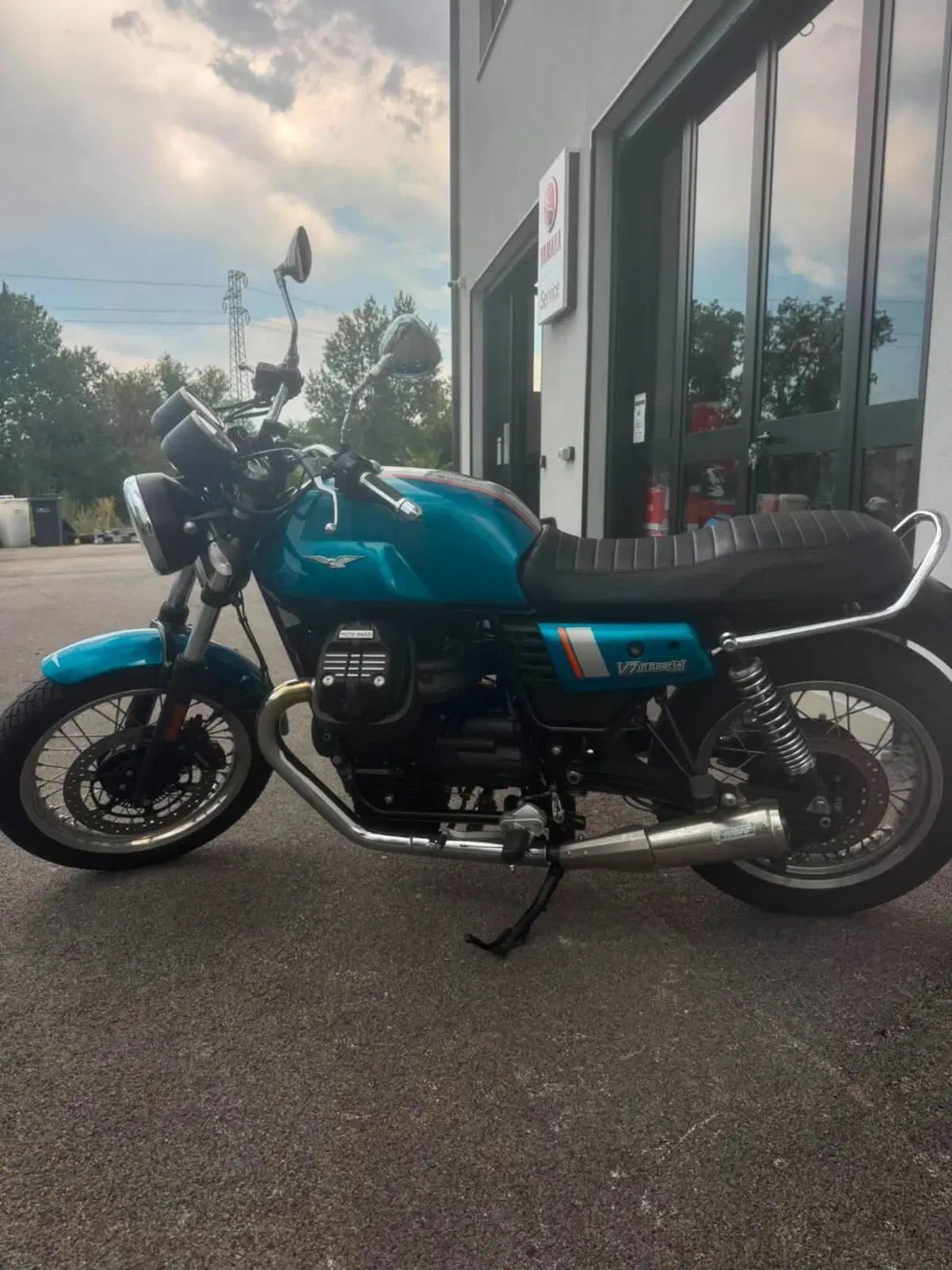 Moto Guzzi V7 III Special (2017 - 20) (4)