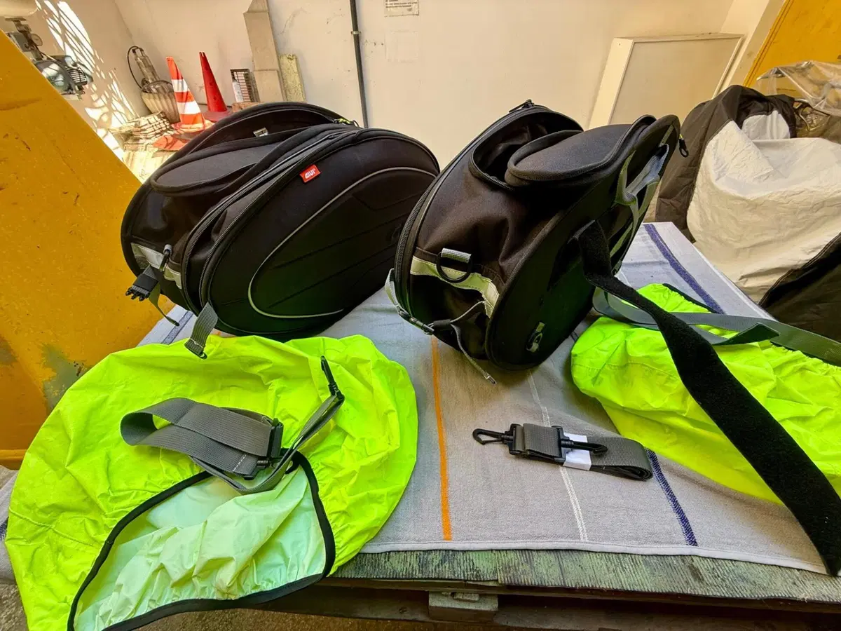 Borse laterali GIVI per Moto (3)
