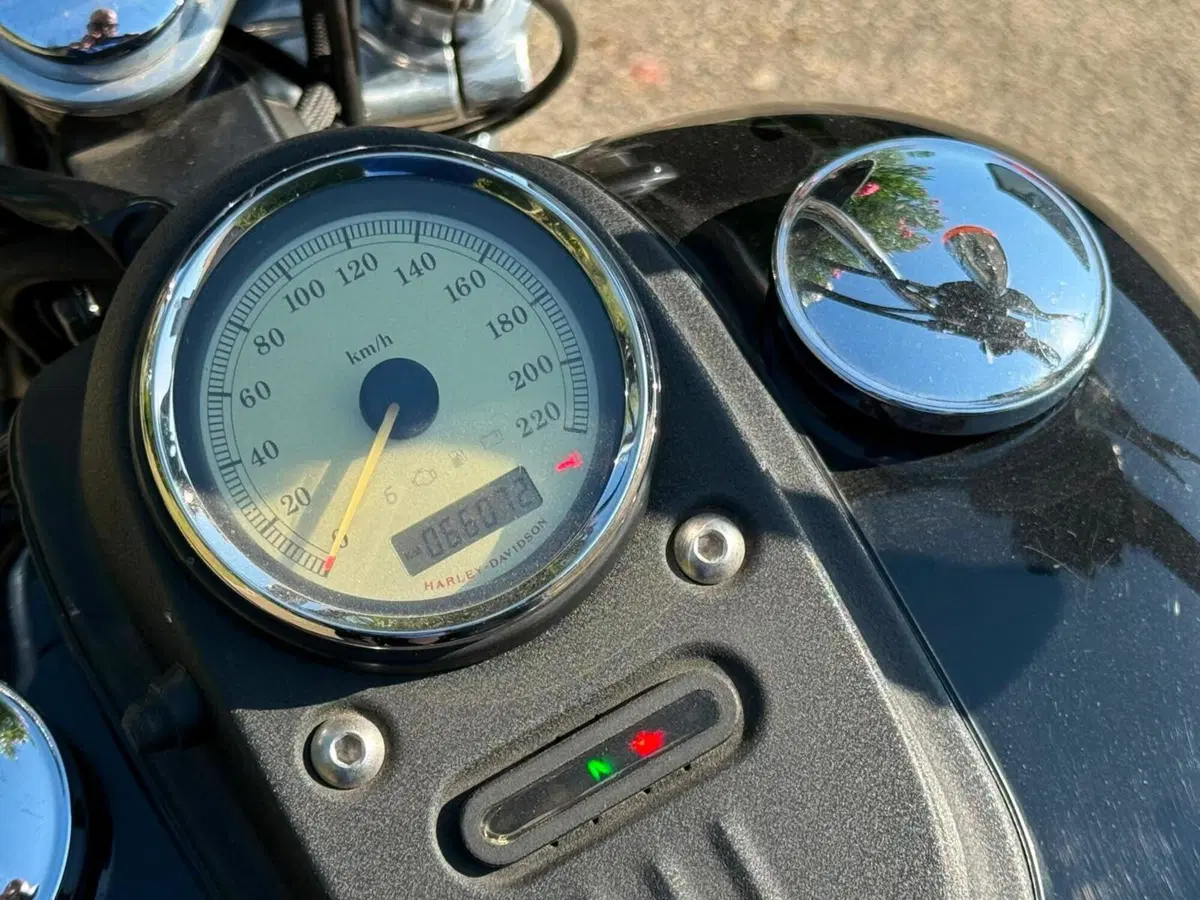 Harley-Davidson 1584 Street Bob (2008 - 15) - FXDB (4)