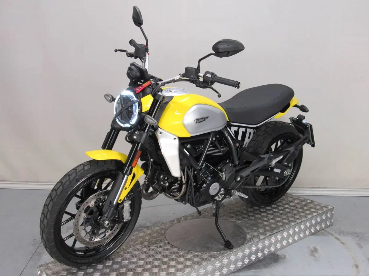 Ducati Scrambler 800 Icon (2023 - 24) (4)