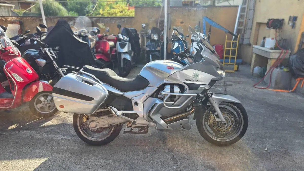 Moto Guzzi Norge 1200 (2006 - 10) (9)