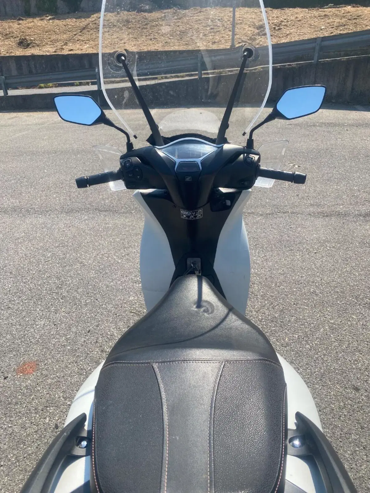 Honda SH 150i Sport (2024 - 25) (6)