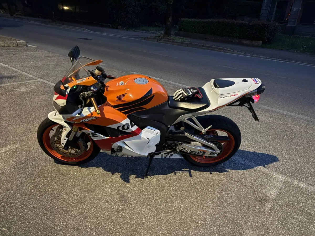 Honda CBR 600 RR (2009 - 12) (2)