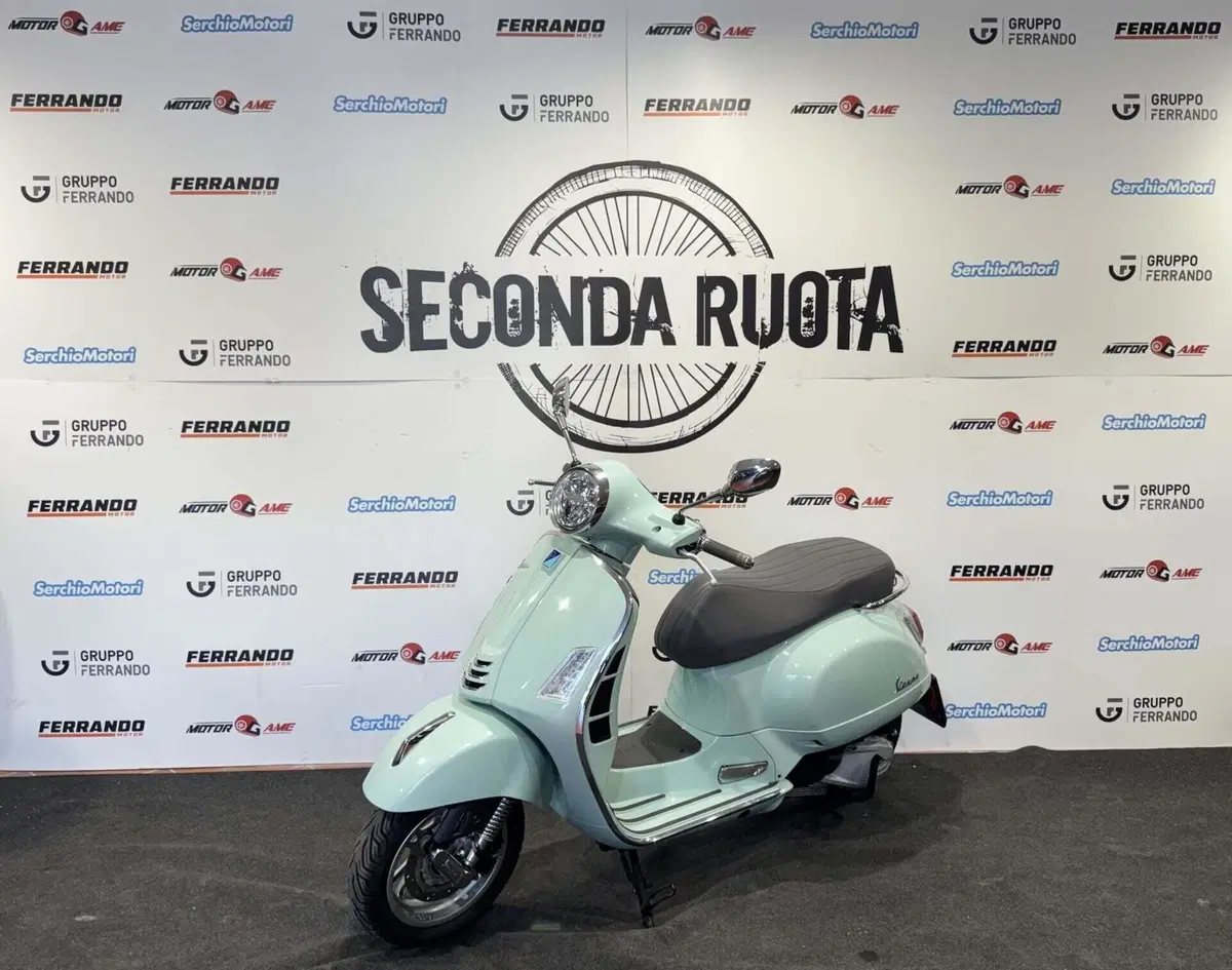 Vespa GTS 300 Super (2023 - 24) (3)