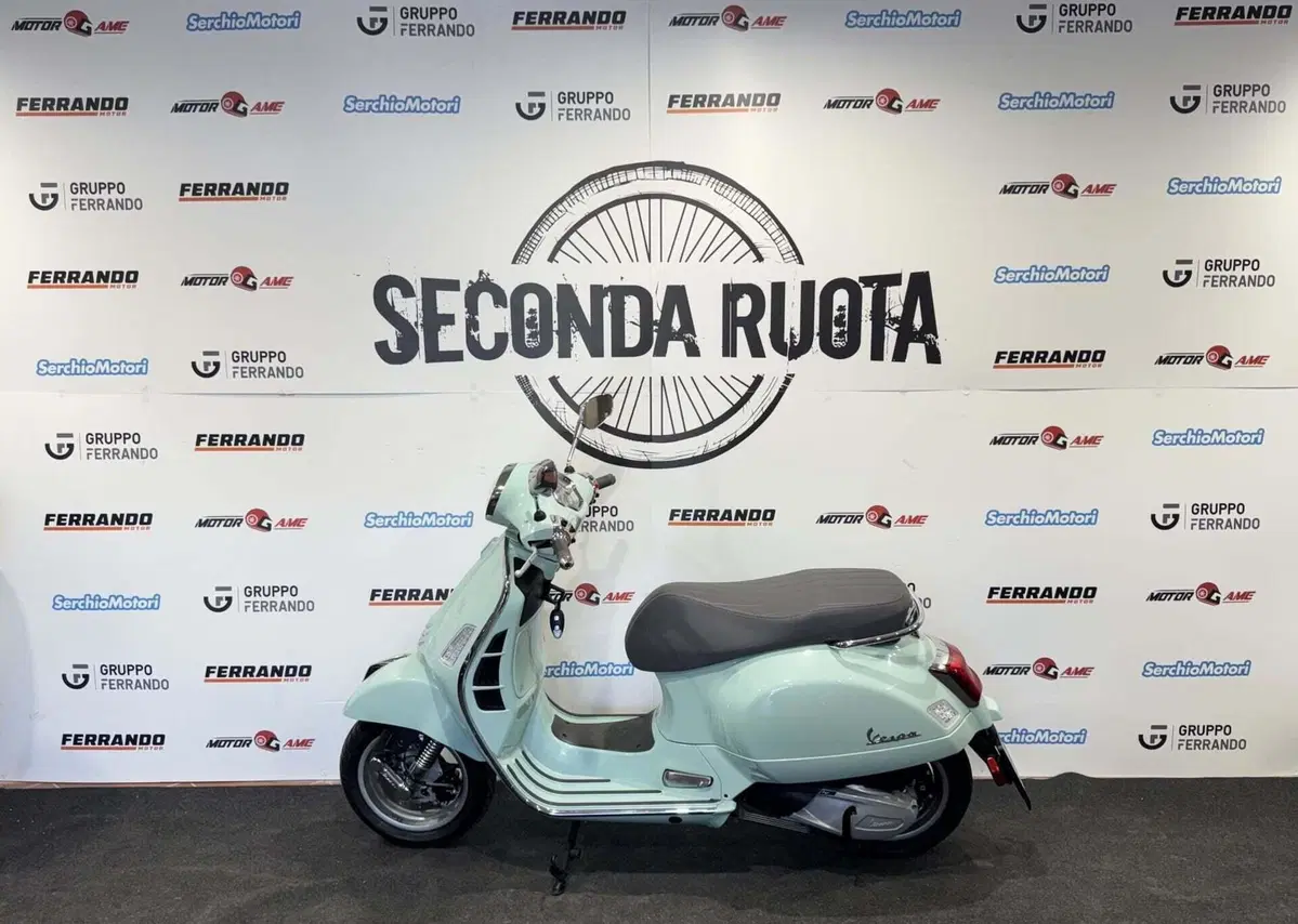 Vespa GTS 300 Super (2023 - 24) (4)